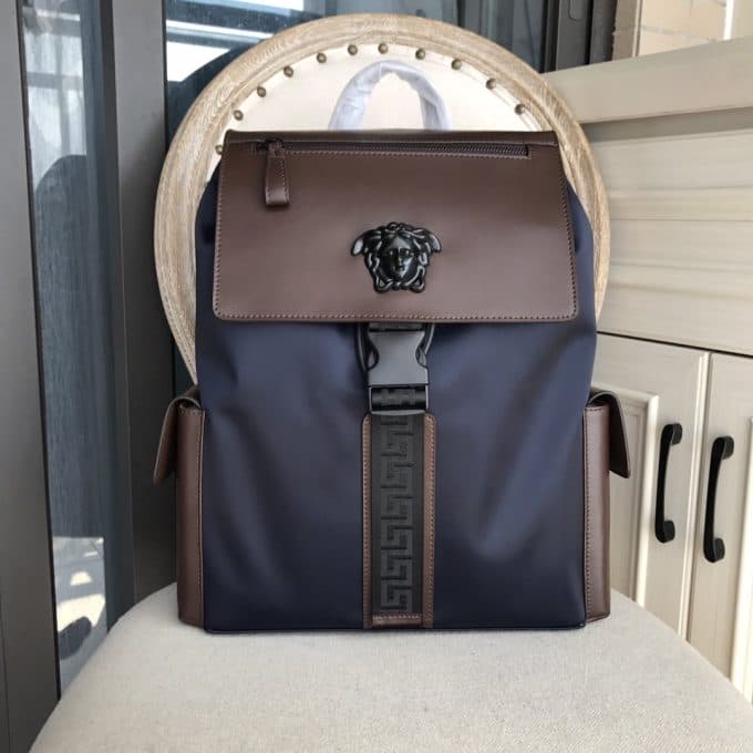 ヴェルサーチェバッグコピー 2022新品注目度NO.1 VERSACE メンズ バックパック