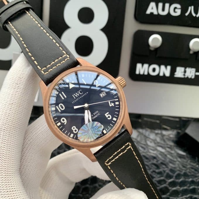 高品質IWC パイロットウォッチ コピーシリーズ メンズ 自動巻き