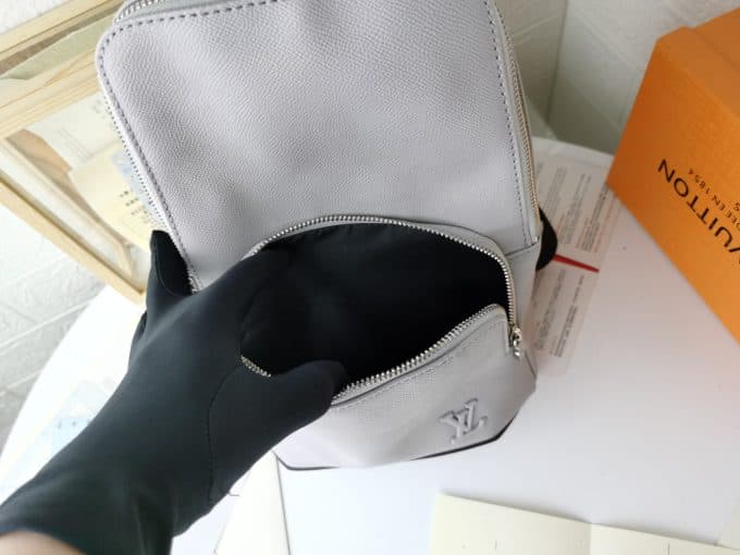 ルイヴィトンバッグコピー 大人気2022新品 Louis Vuitton 男女兼用 ボディバッグ - 画像 (7)