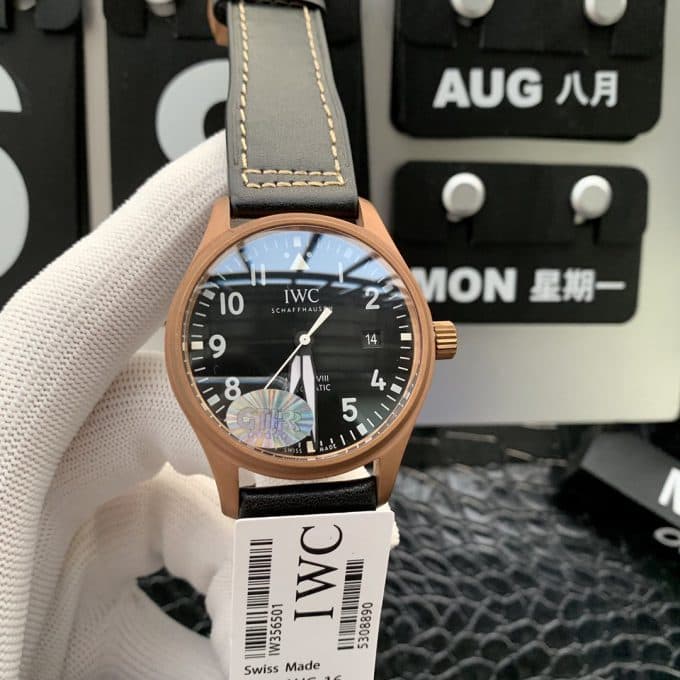 高品質IWC パイロットウォッチ コピーシリーズ メンズ 自動巻き - 画像 (2)