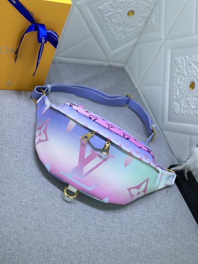 ルイヴィトンバッグコピー 2022新品注目度NO.1 Louis Vuitton 男女兼用 ウエストポーチ