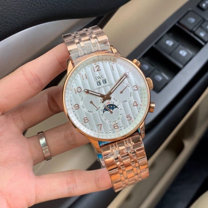 注目度NO.1IWC パイロットウォッチ コピーシリーズ メンズ 自動巻き4色 - 画像 (6)