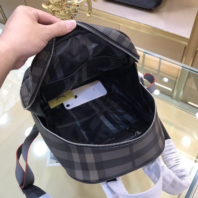 バーバリーバッグコピー 大人気2022新品 BURBERRY メンズ バックパック - 画像 (8)