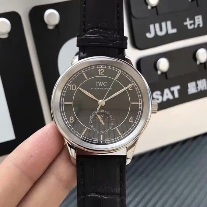 高品質IWC ポルトギーゼ コピーシリーズ メンズ 自動巻き2色 - 画像 (3)