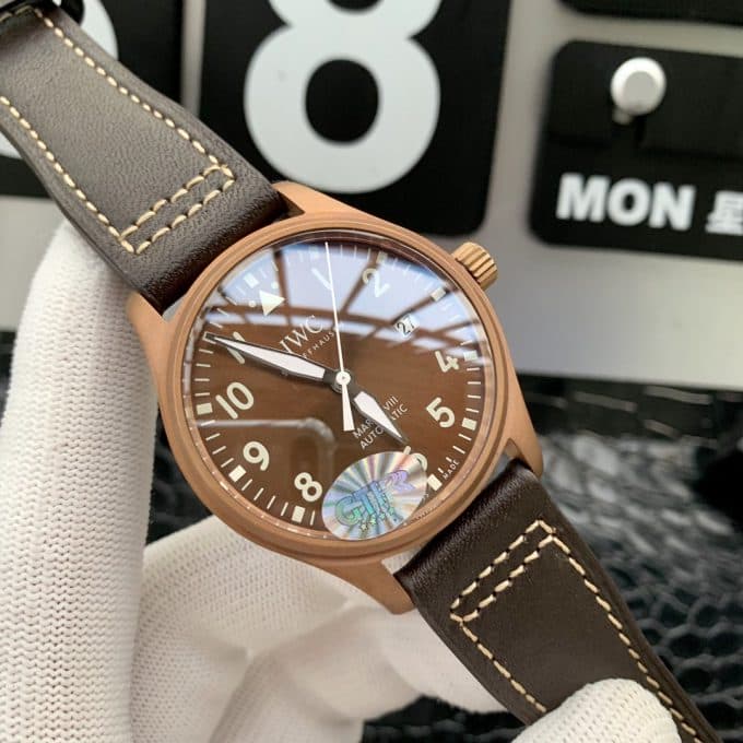 高品質IWC パイロットウォッチ コピーシリーズ メンズ 自動巻き - 画像 (4)
