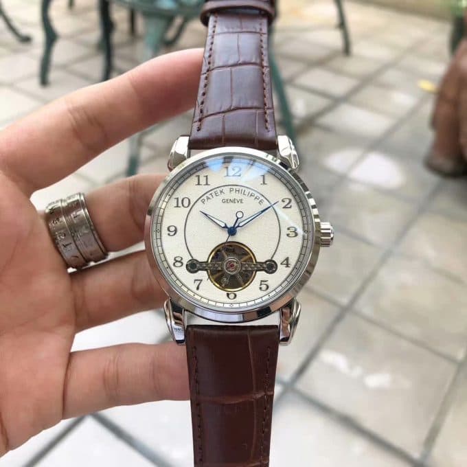 大人気新品パテックフィリップ 時計 コピー メンズ 自動巻き 4色