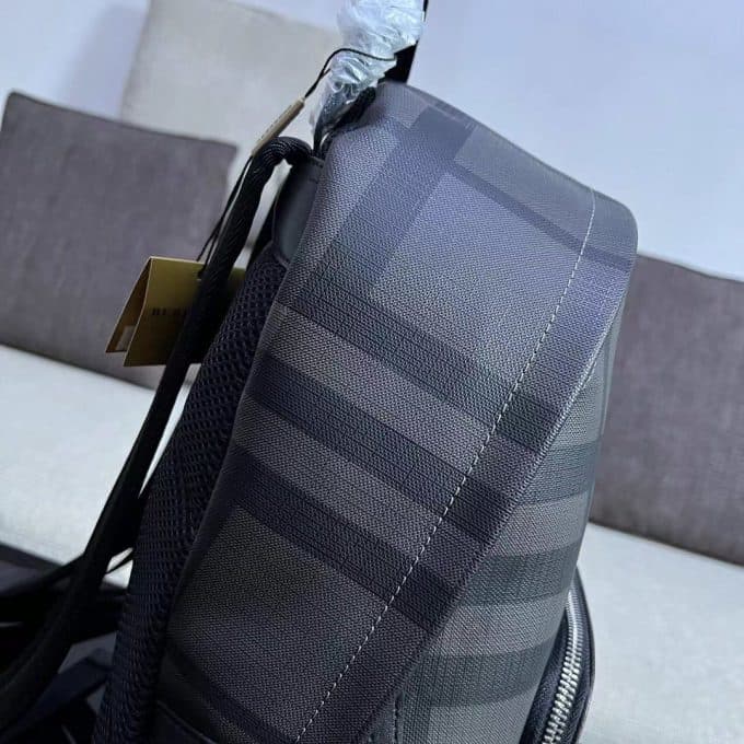 バーバリーバッグコピー 定番人気2022新品 BURBERRY メンズ バックパック - 画像 (5)