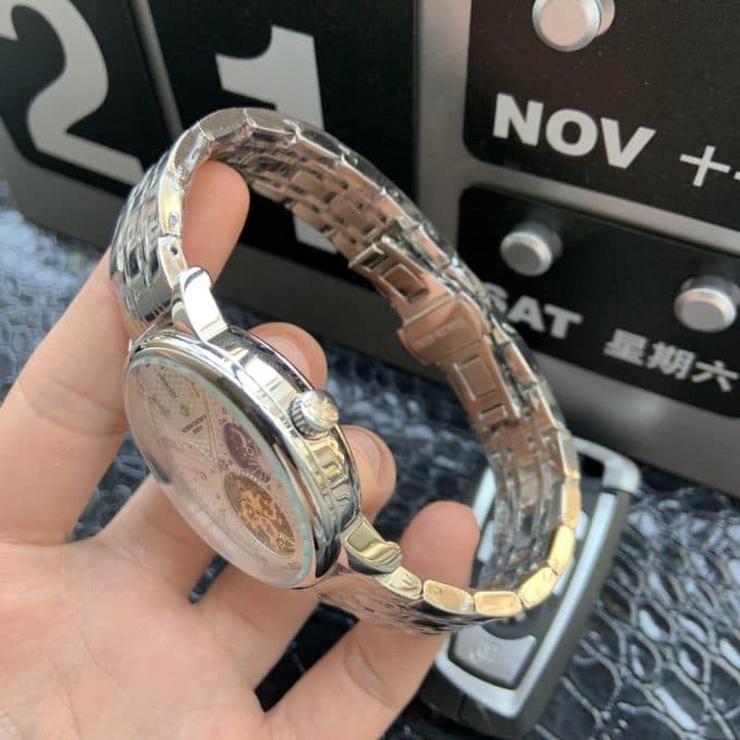 定番人気新品ヴァシュロンコンスタンタン 時計 コピー メンズ 自動巻き 4色 - 画像 (7)
