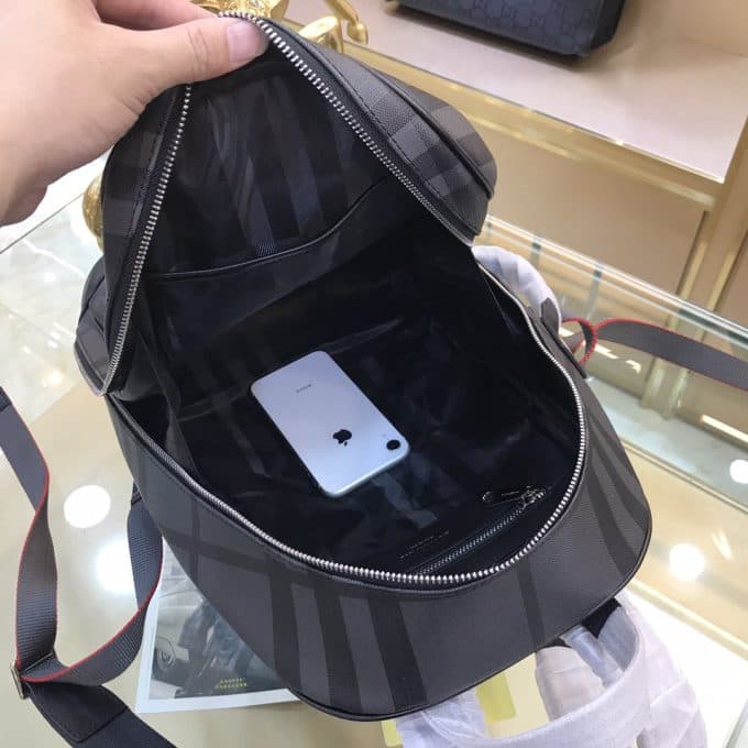 バーバリーバッグコピー 定番人気2022新品 BURBERRY メンズ バックパック - 画像 (8)