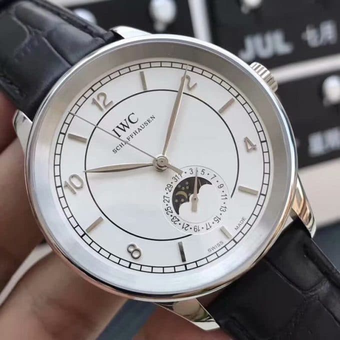高品質IWC ポルトギーゼ コピーシリーズ メンズ 自動巻き2色 - 画像 (5)
