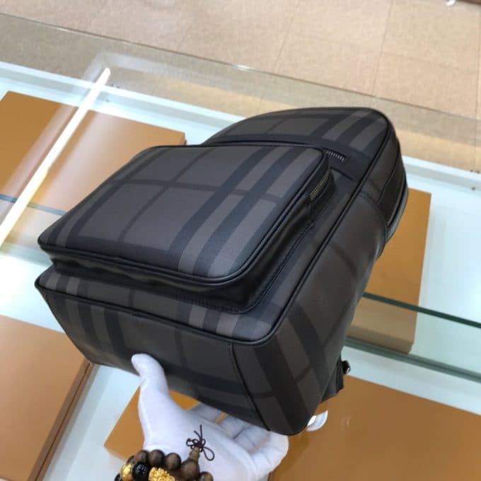 バーバリーバッグコピー 2022新品注目度NO.1 BURBERRY メンズ バックパック - 画像 (4)