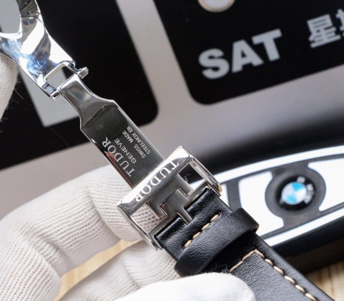高級人気新品チュードル 時計 スーパーコピー メンズ 自動巻き 2色 - 画像 (9)