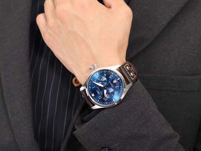 大人気新作IWC パイロットウォッチ コピーシリーズ メンズ 自動巻き3色