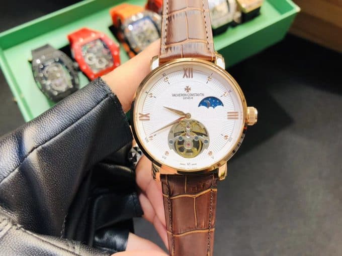 定番人気新品ヴァシュロンコンスタンタン 時計 コピー メンズ 自動巻き 4色 - 画像 (3)