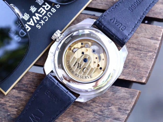 高品質IWC エンジニア コピーシリーズ メンズ 自動巻き4色 - 画像 (9)