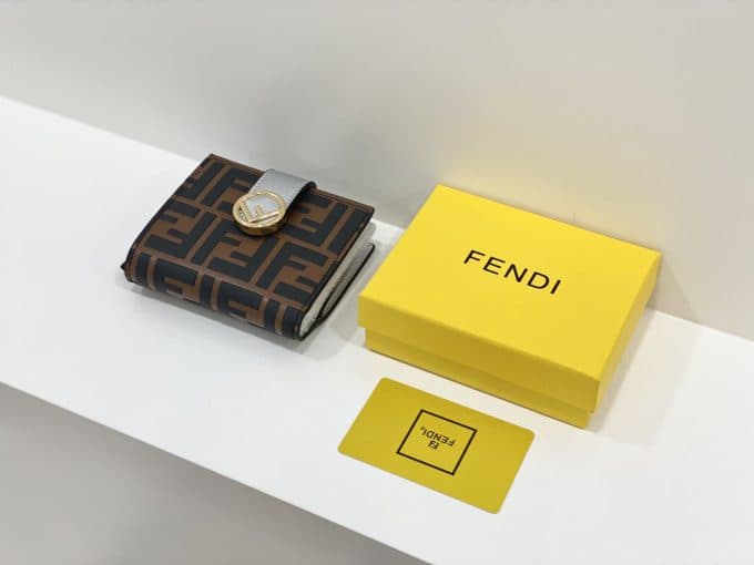 フェンディ財布コピー 定番人気2021新品 FENDI 男女兼用 財布 4色 - 画像 (8)