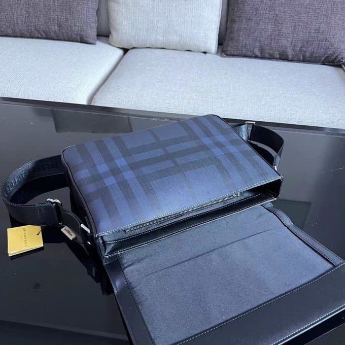 バーバリーバッグコピー 定番人気2022新品 BURBERRY メンズ ショルダーバッグ - 画像 (6)