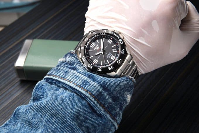 定番人気売れ筋グランドセイコー コピー 時計 SEIKOメンズ 自動巻き - 画像 (3)