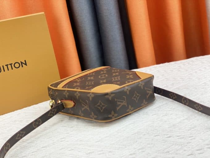 ルイヴィトンバッグコピー 定番人気2023新品 Louis Vuitton 男女兼用 ショルダーバッグ - 画像 (5)