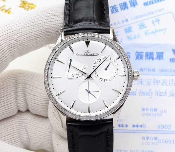 定番人気新品ジャガールクルト 時計 コピー メンズ 自動巻き4色