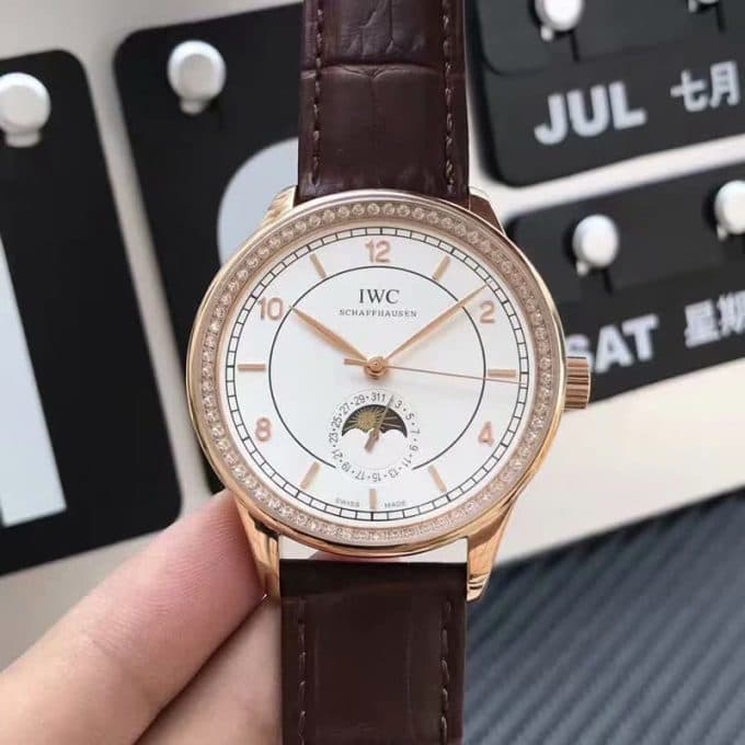 高品質IWC ポルトギーゼ コピーシリーズ メンズ 自動巻き2色 - 画像 (2)