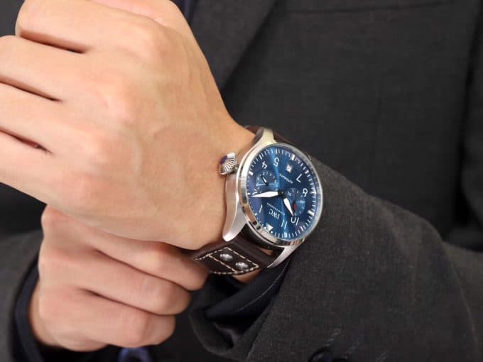 大人気新作IWC パイロットウォッチ コピーシリーズ メンズ 自動巻き3色 - 画像 (3)