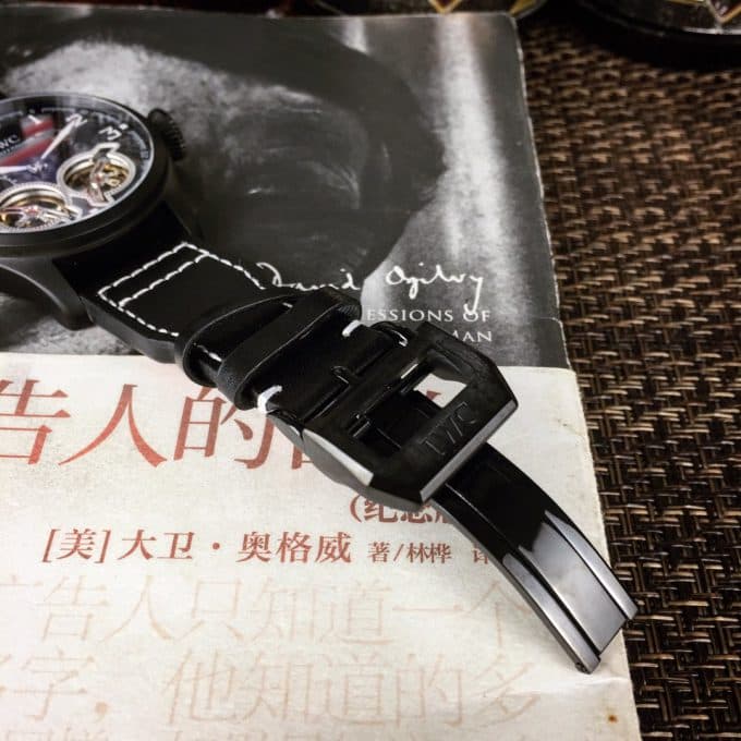 注目度NO.1IWC パイロットウォッチ コピーシリーズ メンズ 自動巻き4色 - 画像 (4)