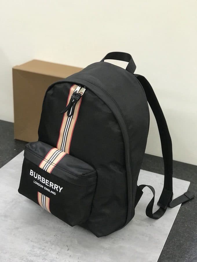バーバリーバッグコピー 2022新品注目度NO.1 BURBERRY 男女兼用 バックパック - 画像 (3)