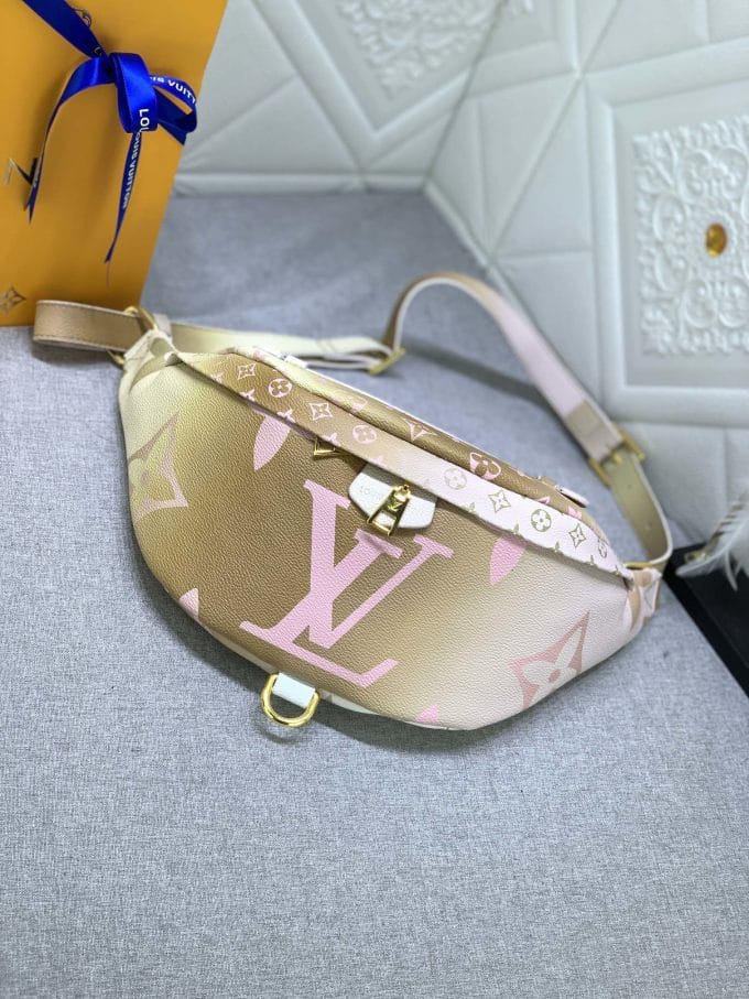 ルイヴィトンバッグコピー 2022新品注目度NO.1 Louis Vuitton 男女兼用 ウエストポーチ