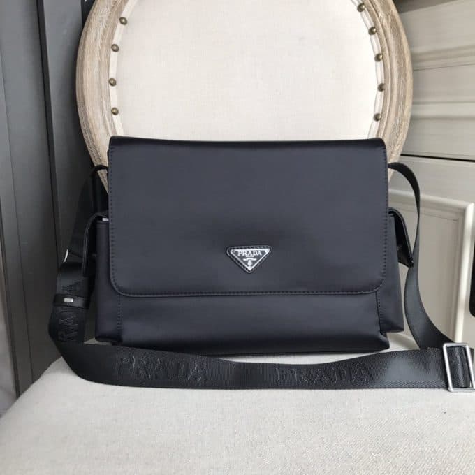プラダバッグコピー 大人気2022新品 PRADA メンズ ショルダーバッグ