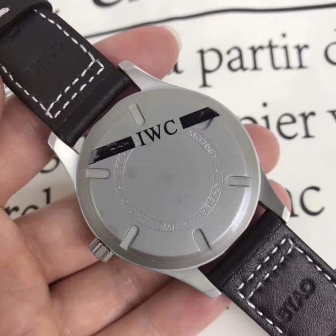 高品質IWC パイロットウォッチ コピーシリーズ メンズ 自動巻き - 画像 (5)