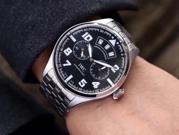 定番人気IWC パイロットウォッチ コピーシリーズ メンズ 自動巻き4色 - 画像 (3)