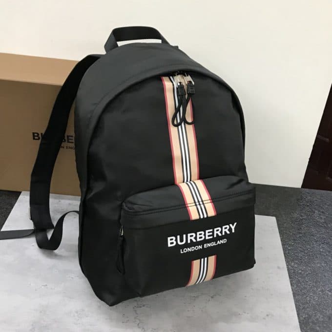 バーバリーバッグコピー 2022新品注目度NO.1 BURBERRY 男女兼用 バックパック - 画像 (2)