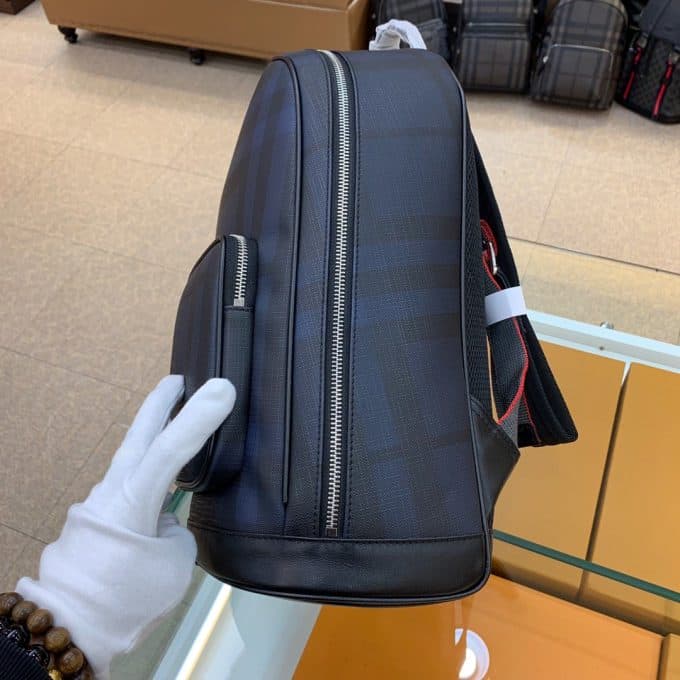 バーバリーバッグコピー 2022新品注目度NO.1 BURBERRY メンズ バックパック - 画像 (4)