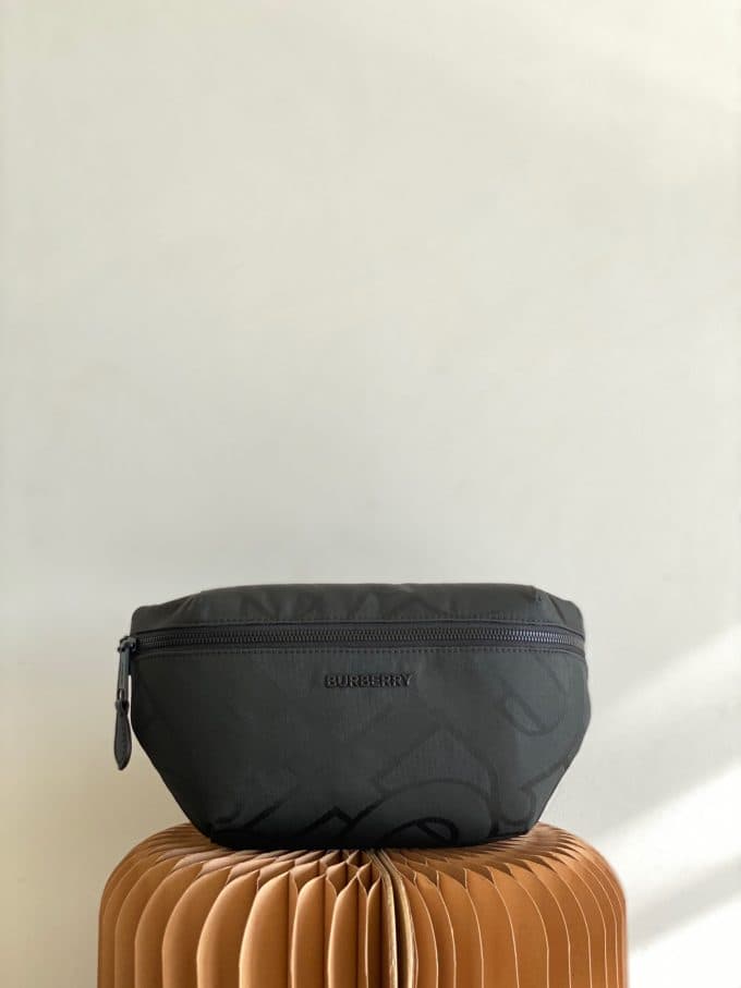 バーバリーバッグコピー 2022新品注目度NO.1 BURBERRY 男女兼用 ウエストポーチ