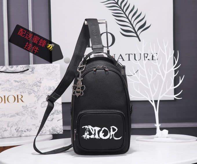 高品質ディオールバッグコピー 2022新品注目度NO.1 Dior メンズ ボディバッグ