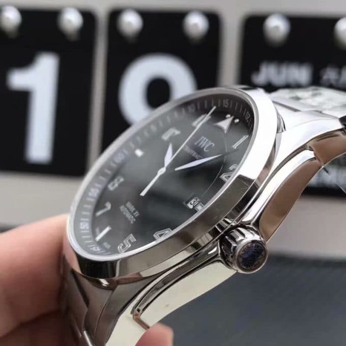 高品質IWC パイロットウォッチ コピーシリーズ メンズ 自動巻き3色 - 画像 (7)