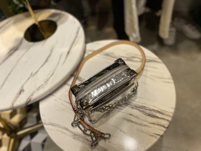 人気高級 ルイヴィトンバッグコピー 大人気2022新品 Louis Vuitton メンズ ショルダーバッグ - 画像 (3)