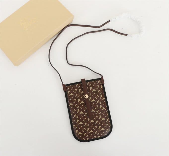 バーバリーバッグコピー 大人気2022新品 BURBERRY 男女兼用 携帯 電話 バッグ