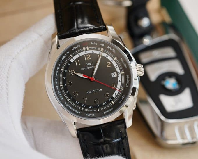 大人気新作IWC パイロットウォッチ コピーシリーズ メンズ 自動巻き4色 - 画像 (4)