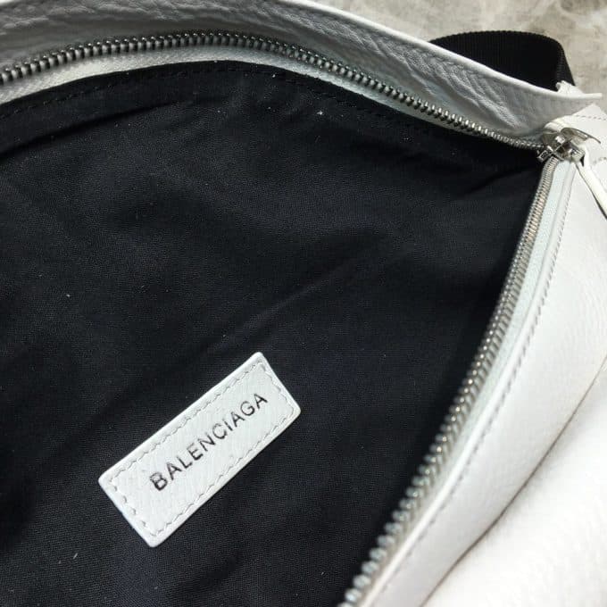 バレンシアガバッグコピー 2022新品注目度NO.1 BALENCIAGA男女兼用 ウエストポーチ - 画像 (8)