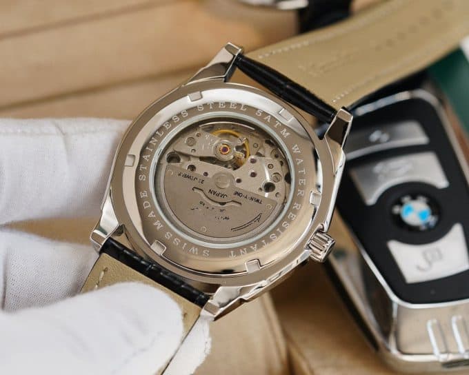 大人気新作IWC パイロットウォッチ コピーシリーズ メンズ 自動巻き4色 - 画像 (8)