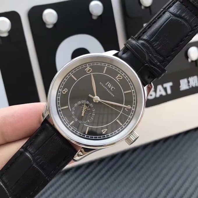 高品質IWC ポルトギーゼ コピーシリーズ メンズ 自動巻き2色 - 画像 (4)