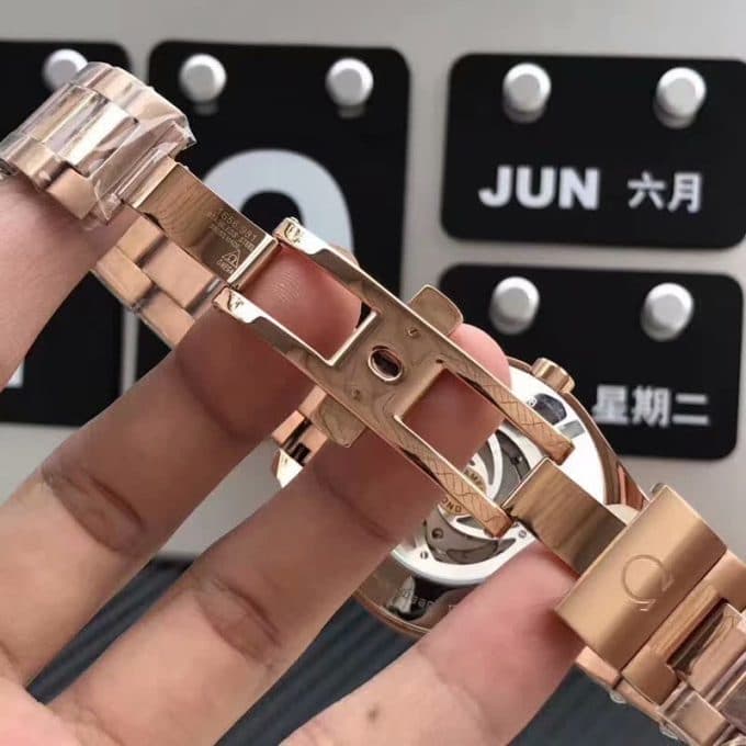 高品質オメガ シーマスター コピーシリーズ メンズ 自動巻き 2色 - 画像 (8)