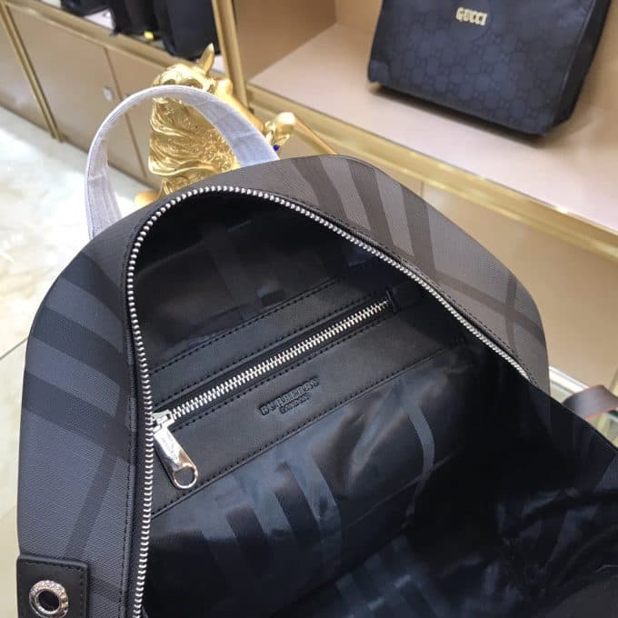 バーバリーバッグコピー 定番人気2022新品 BURBERRY メンズ バックパック - 画像 (9)