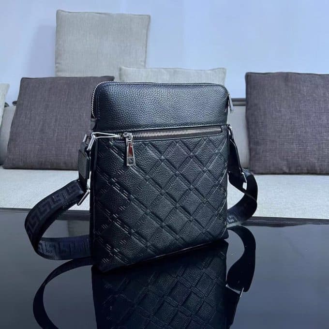 ヴェルサーチェバッグコピー 2022新品注目度NO.1 VERSACE メンズ ショルダーバッグ - 画像 (4)
