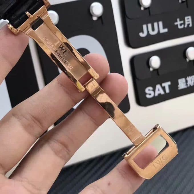 高品質IWC ポルトギーゼ コピーシリーズ メンズ 自動巻き2色 - 画像 (9)