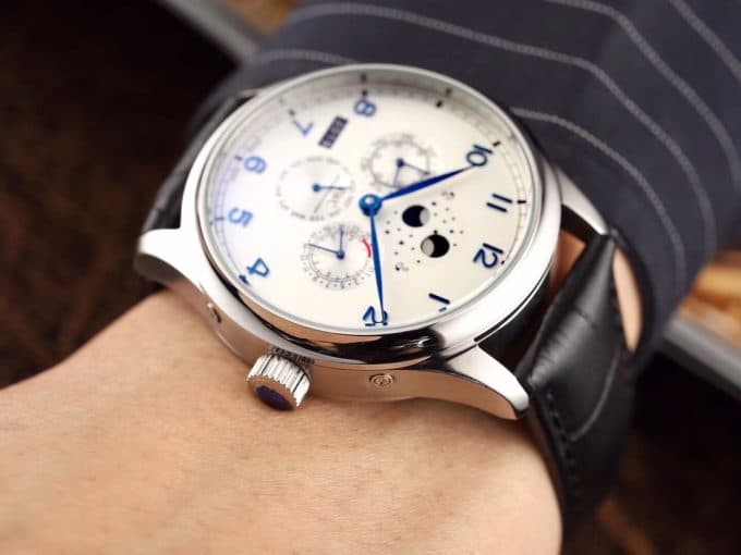 大人気新作IWC ポルトギーゼ コピーシリーズ メンズ 自動巻き3色 - 画像 (7)