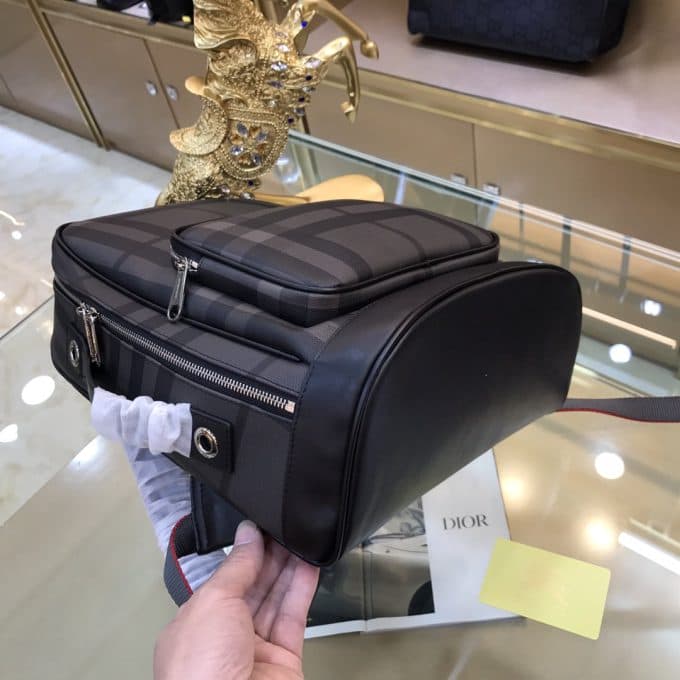 バーバリーバッグコピー 大人気2022新品 BURBERRY メンズ バックパック - 画像 (6)