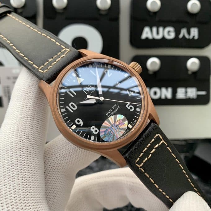 高品質IWC パイロットウォッチ コピーシリーズ メンズ 自動巻き - 画像 (4)